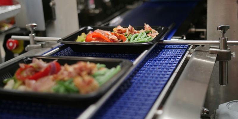 Tech Meets Taste: How Foodservice Trends and Technology Feed Off Each Other